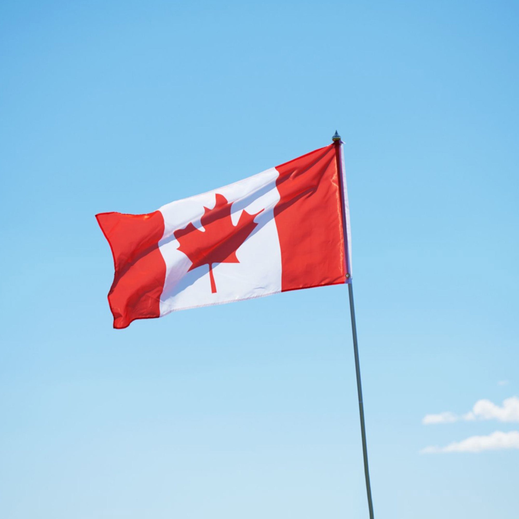 Outdoor Canada Flag Pole Kit, Red and White, 27-in x 54-in.